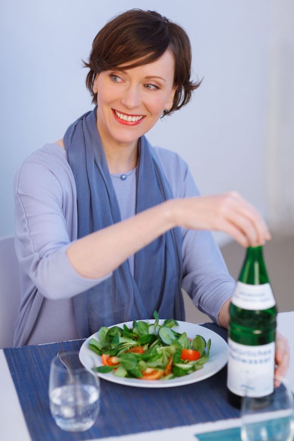 Calciumreiche Heilwässer enthalten mindestens 250 mg Calcium pro Liter, viele deutlich mehr. (© www.heilwasser.com/ Ramakers) Calciumreiche Heilwässer enthalten mindestens 250 mg Calcium pro Liter, viele deutlich mehr. (© www.heilwasser.com/ Ramakers)