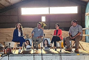 v.l.n.r.: Anissa Saysay, Johannes Callen, Silke Gorißen, Bernhard Nauen