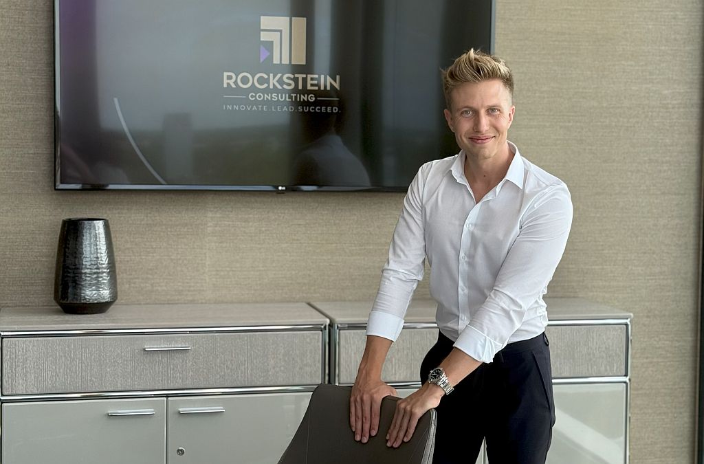 Julian Rockstein, Gründer und Geschäftsführer der Rockstein Consulting, hat sich auf KI-Anwendungen (Die Bildrechte liegen bei dem Verfasser der Mitteilung.)