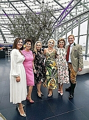 v.l..: Waltraud Guschlbauer, A Müller, Nicole Simon, C. Gugger-Bessinger, B. Albrecht, André Cordier