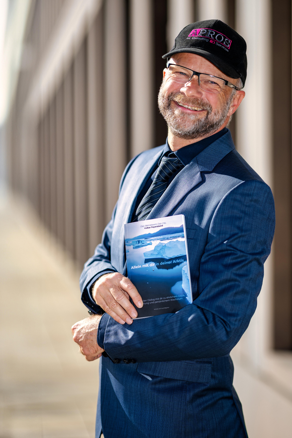 Multimedialer Vortrag Selbstcoachingbuch"Allein mit dir in deiner Arktis" am 09.10.25 in Metzingen (Die Bildrechte liegen bei dem Verfasser der Mitteilung.) Multimedialer Vortrag Selbstcoachingbuch"Allein mit dir in deiner Arktis" am 09.10.25 in Metzingen (Die Bildrechte liegen bei dem Verfasser der Mitteilung.)