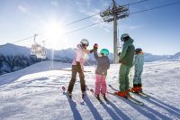 Familie am Skifahren im Raurisertal Familie am Skifahren im Raurisertal