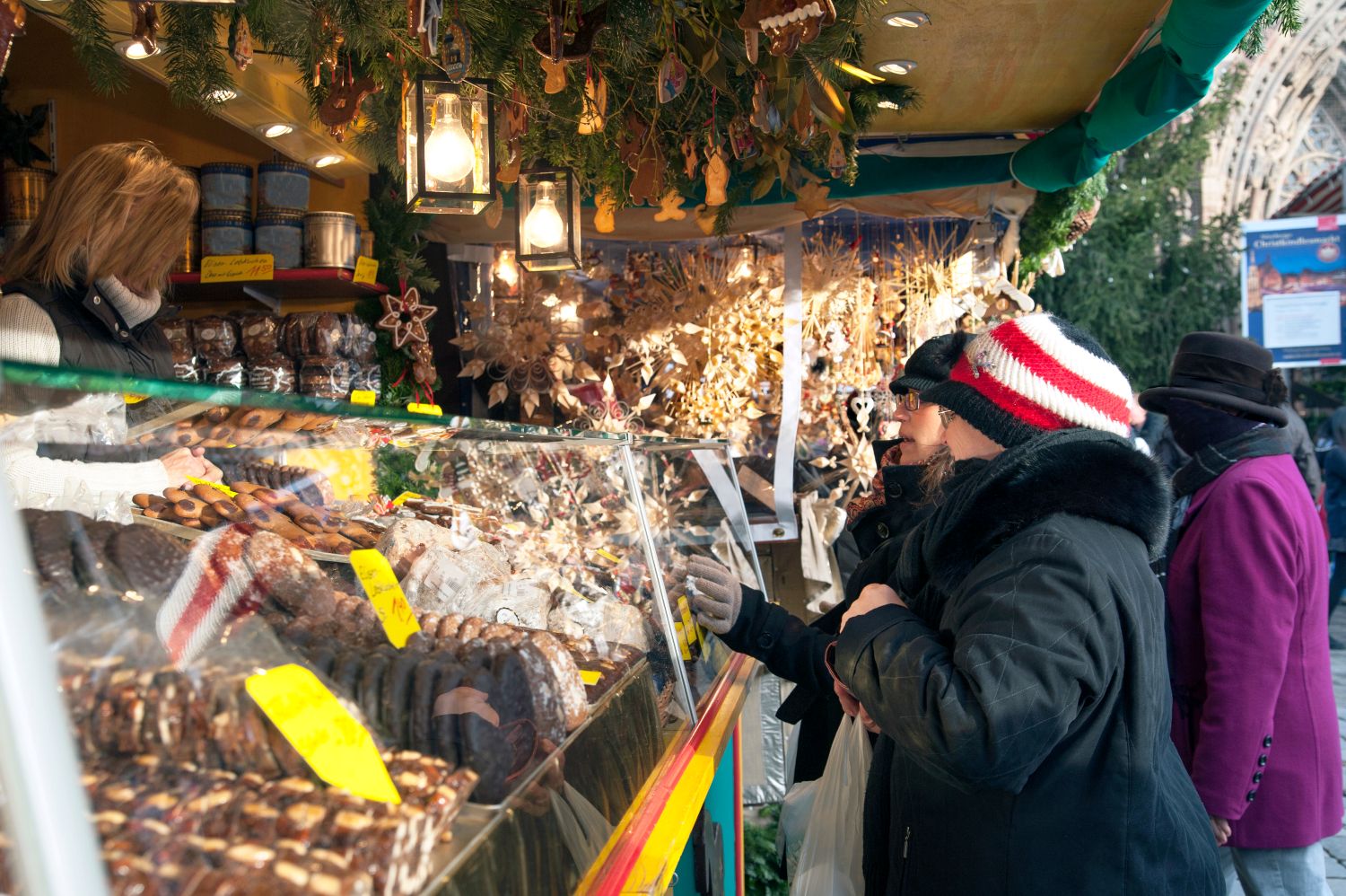 Weihnachtsmarkt Verkaufsstand (Die Bildrechte liegen bei dem Verfasser der Mitteilung.)