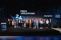 Die Preisträgerinnen und Preisträger des 24. eGovernment-Wettbewerbs; Bildquelle: BearingPoint 