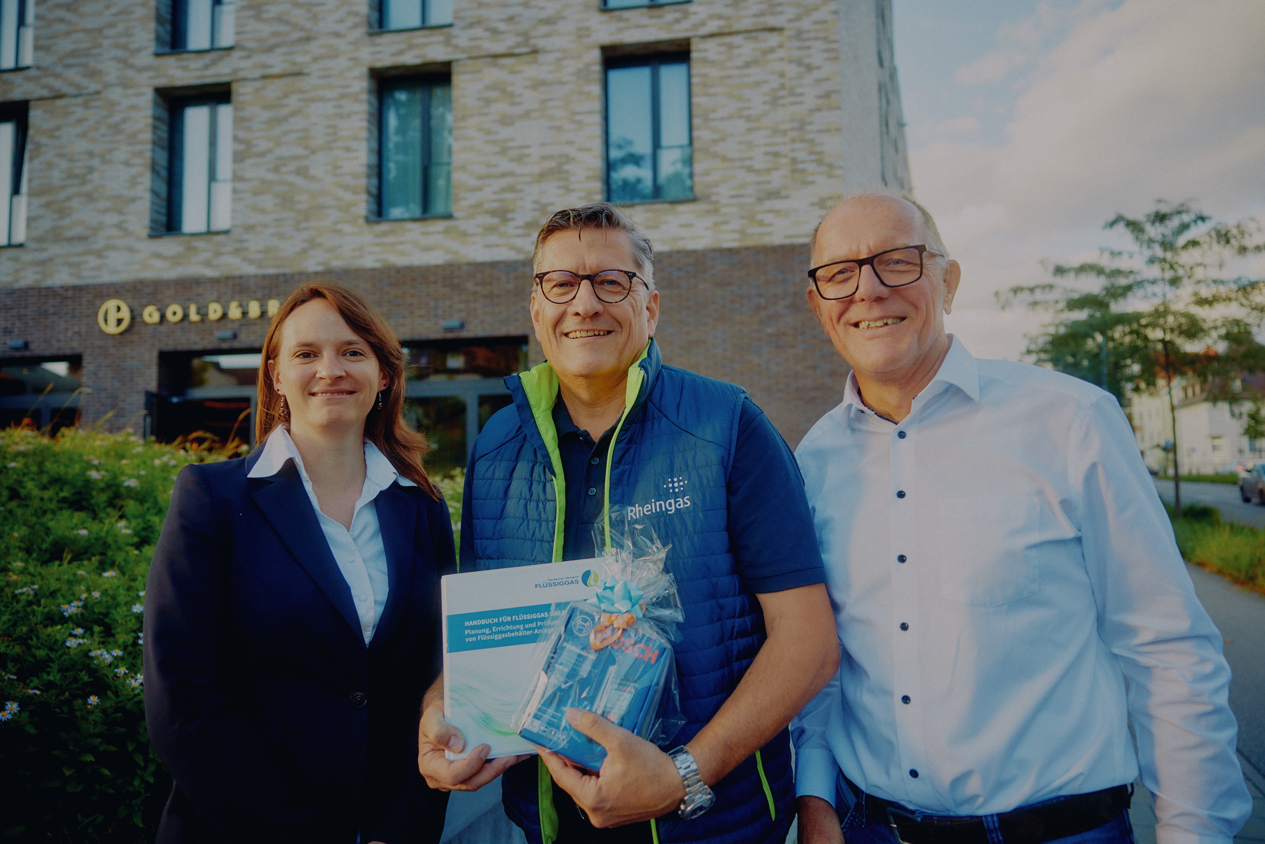 V. l. n. r.: Carolin Springer (DVFG), RenéKleingoor (Rheingas), Christian Steger (csplan). (Bildquelle: @DVFG)