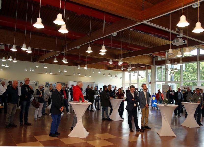 Volles Haus bei der Veranstaltung der Initiative Industrie Bonn/Rhein-Sieg im Chemiepark Lülsdorf (Bildquelle: Max Malsch)