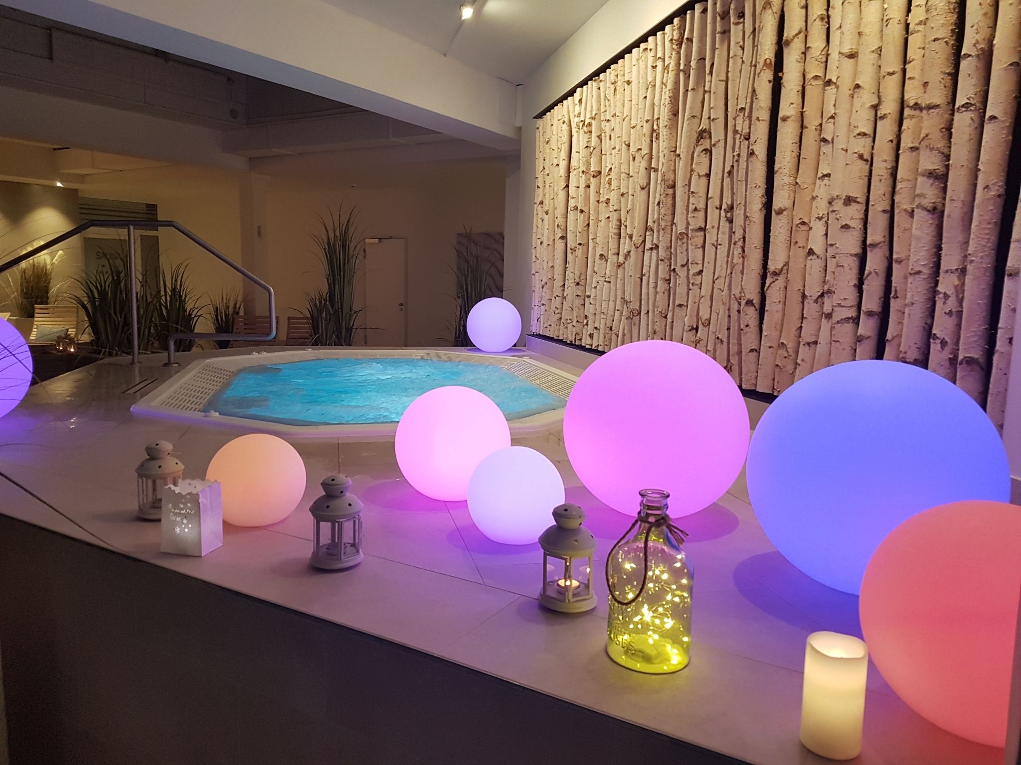 Erstes Lichtermeer der Saison (Bildquelle: Ferien- und Freizeitpark Weissenhäuser Strand) Erstes Lichtermeer der Saison (Bildquelle: Ferien- und Freizeitpark Weissenhäuser Strand)