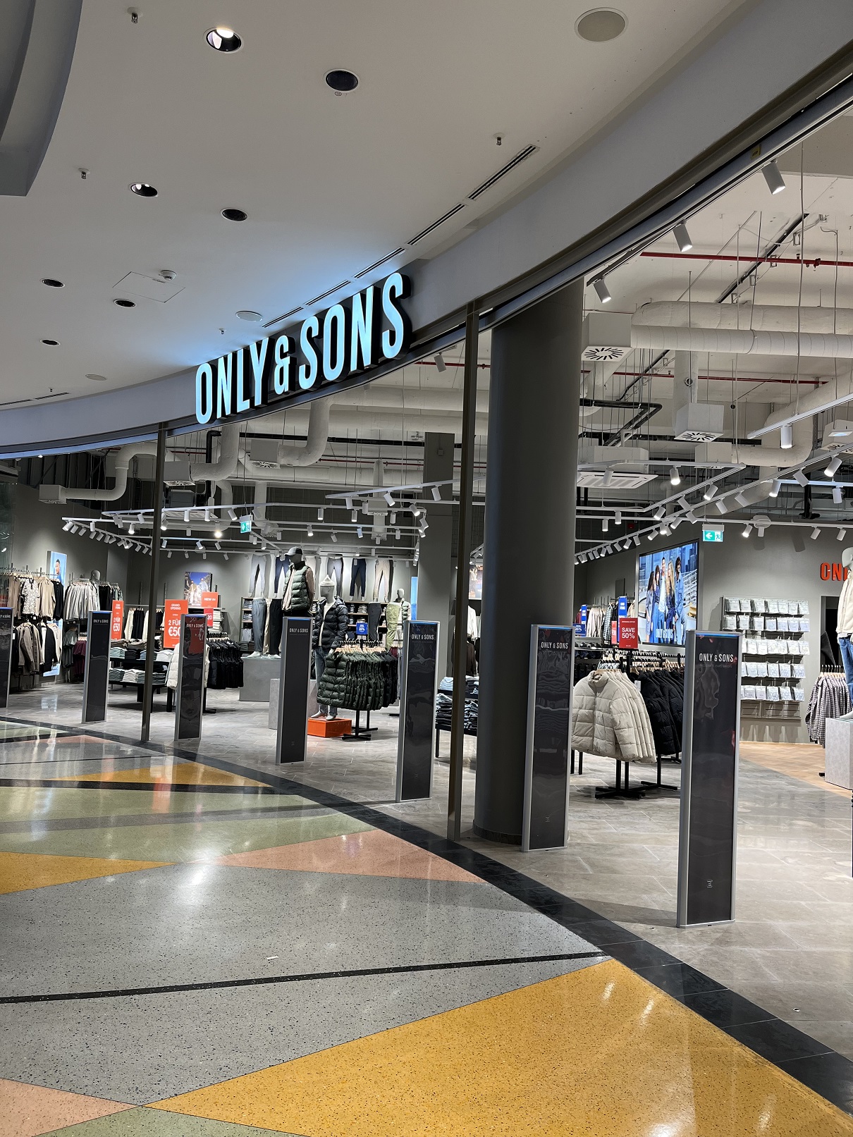 Neu im ALEXA, Berlin: Only& Sons (Bildquelle: Sonae Sierra)