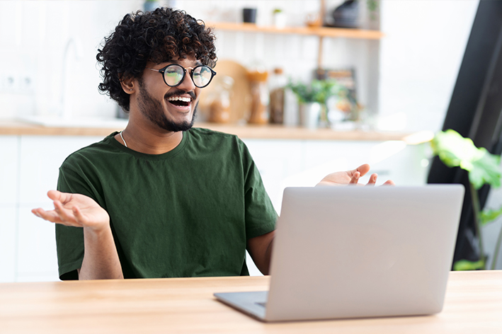 Steuerzuschuss für das neue Laptop (Bildquelle: kucherav/stock.adobe.com)