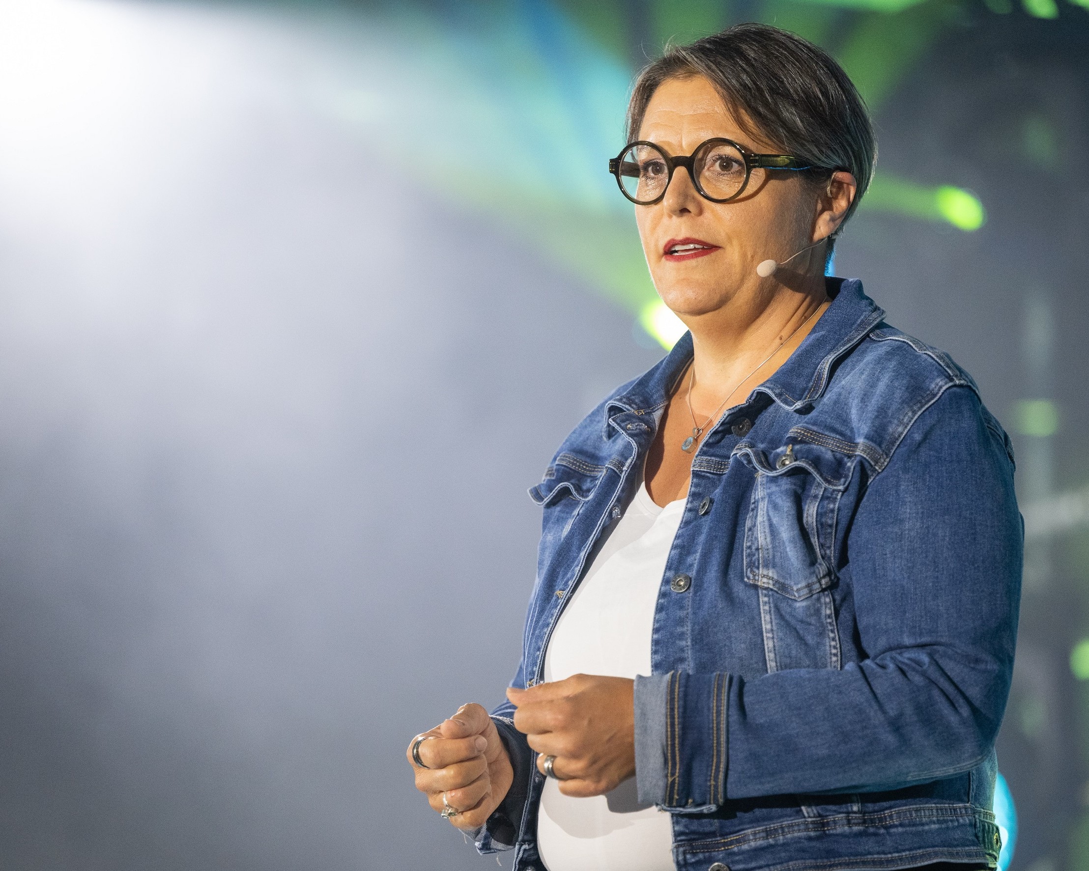 Ines Rauscher erhält Excellence Award - Foto Justin Bockey (Die Bildrechte liegen bei dem Verfasser der Mitteilung.)