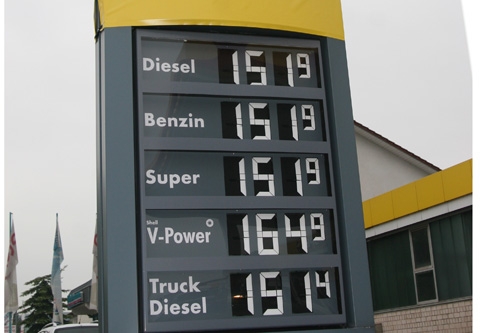 Dieselkraftstoff: Türken tanken teuer Dieselkraftstoff: Türken tanken teuer
