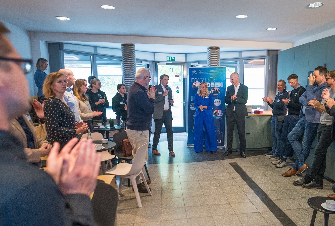 Partnertag am Fraunhofer IGD in Rostock mit der Stabsstelle Digitaler Wandel im Ministerium für Inneres und Bau MV Partnertag am Fraunhofer IGD in Rostock mit der Stabsstelle Digitaler Wandel im Ministerium für Inneres und Bau MV