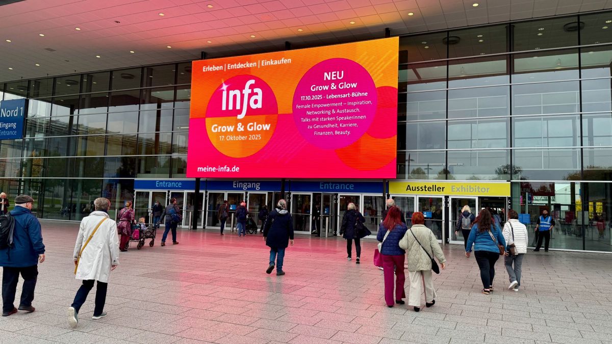Energieeffizientes und nachhaltiges Wohnen auf der infa 2025 Hannover (© C. Sunderdiek, Messe.TV)