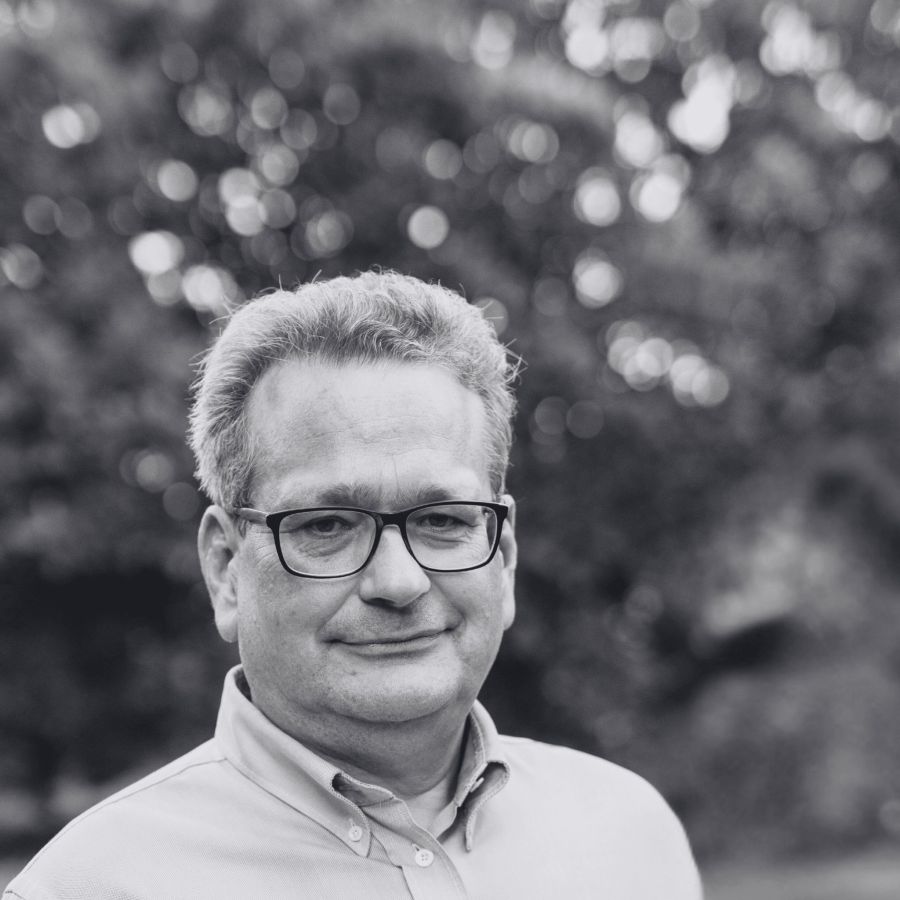 Dr. Hartmut Frenzel (© )