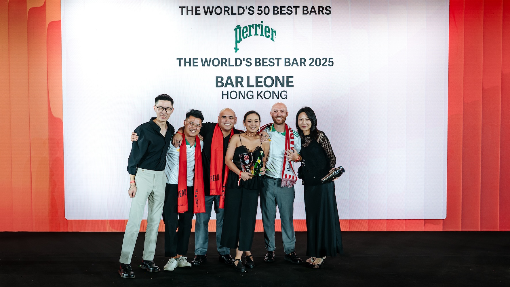 Bar Leone mit Auszeichnung (Bildquelle: 50 Best, Hong Kong Tourism Board / Bar Leone) Bar Leone mit Auszeichnung (Bildquelle: 50 Best, Hong Kong Tourism Board / Bar Leone)