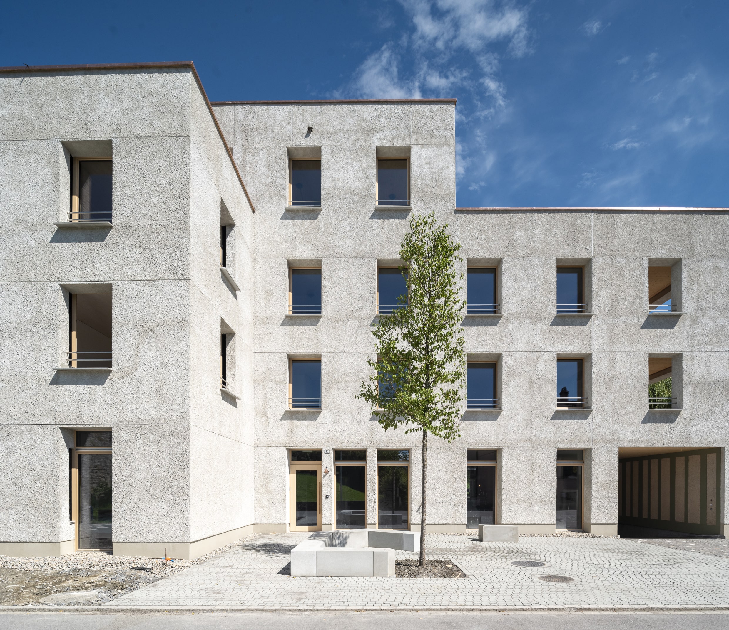 Openly Widnau - das grösste Hanfbaus der Welt - wurde bereits nach dem neuen Standard zertifiziert. (Bildquelle: @JensEllensohn)