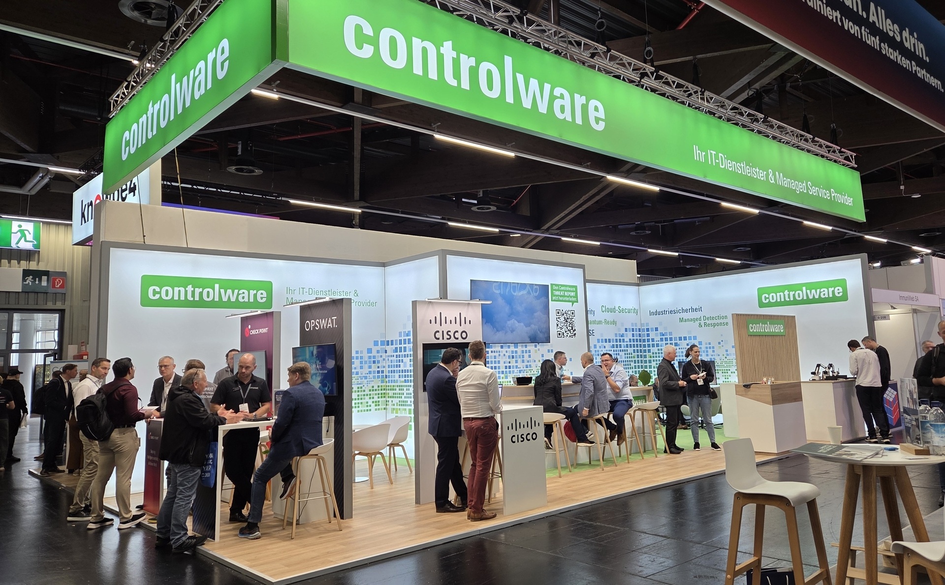 Controlware zieht nach drei intensiven Messetagen auf der it-sa 2025 eineüberaus positive Bilanz. (Die Bildrechte liegen bei dem Verfasser der Mitteilung.) Controlware zieht nach drei intensiven Messetagen auf der it-sa 2025 eineüberaus positive Bilanz. (Die Bildrechte liegen bei dem Verfasser der Mitteilung.)
