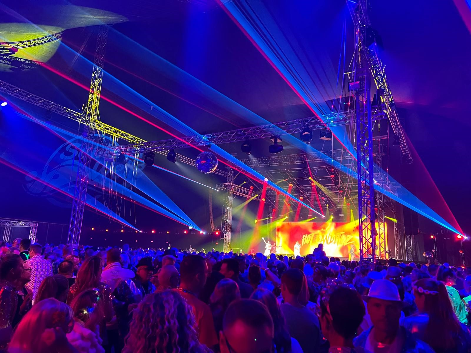 Start in die Festival-Saison–Schlagerwelle 2025 am Weissenhäuser Strand (Bildquelle: Ferien- und Freizeitpark Weissenhäuser Strand)