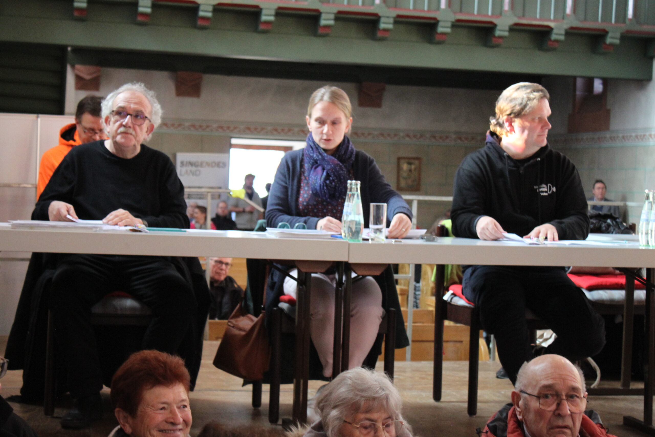 Die Jurymitglieder 2024 waren, von links, Prof. Michael Schmoll, Nicole Jers und Volker Arns. (Bildquelle: D. Meyer / CV RLP)