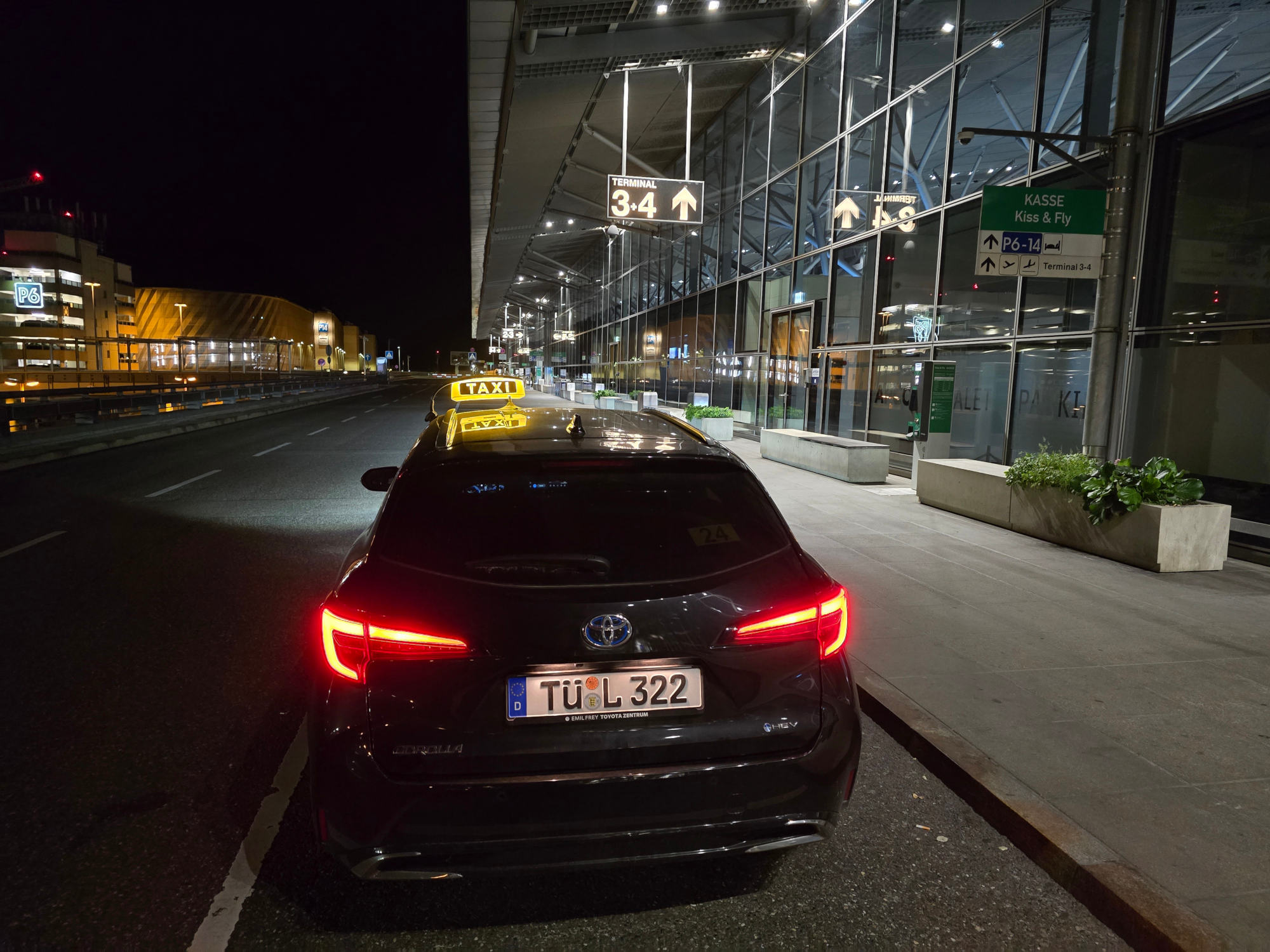 Neuen Preisrechner von Renna Taxi Tübingen - Flughafentransfers und Stadtfahrten. (Die Bildrechte liegen bei dem Verfasser der Mitteilung.)