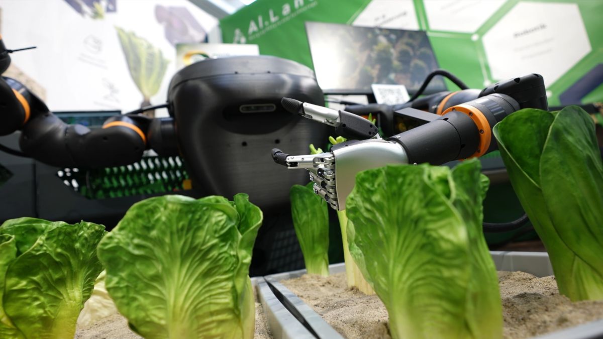 Smarte Landwirtschaft: Automatisierung und Digitalisierung, Agritechnica 2025 Hannover (© Messe.TV)