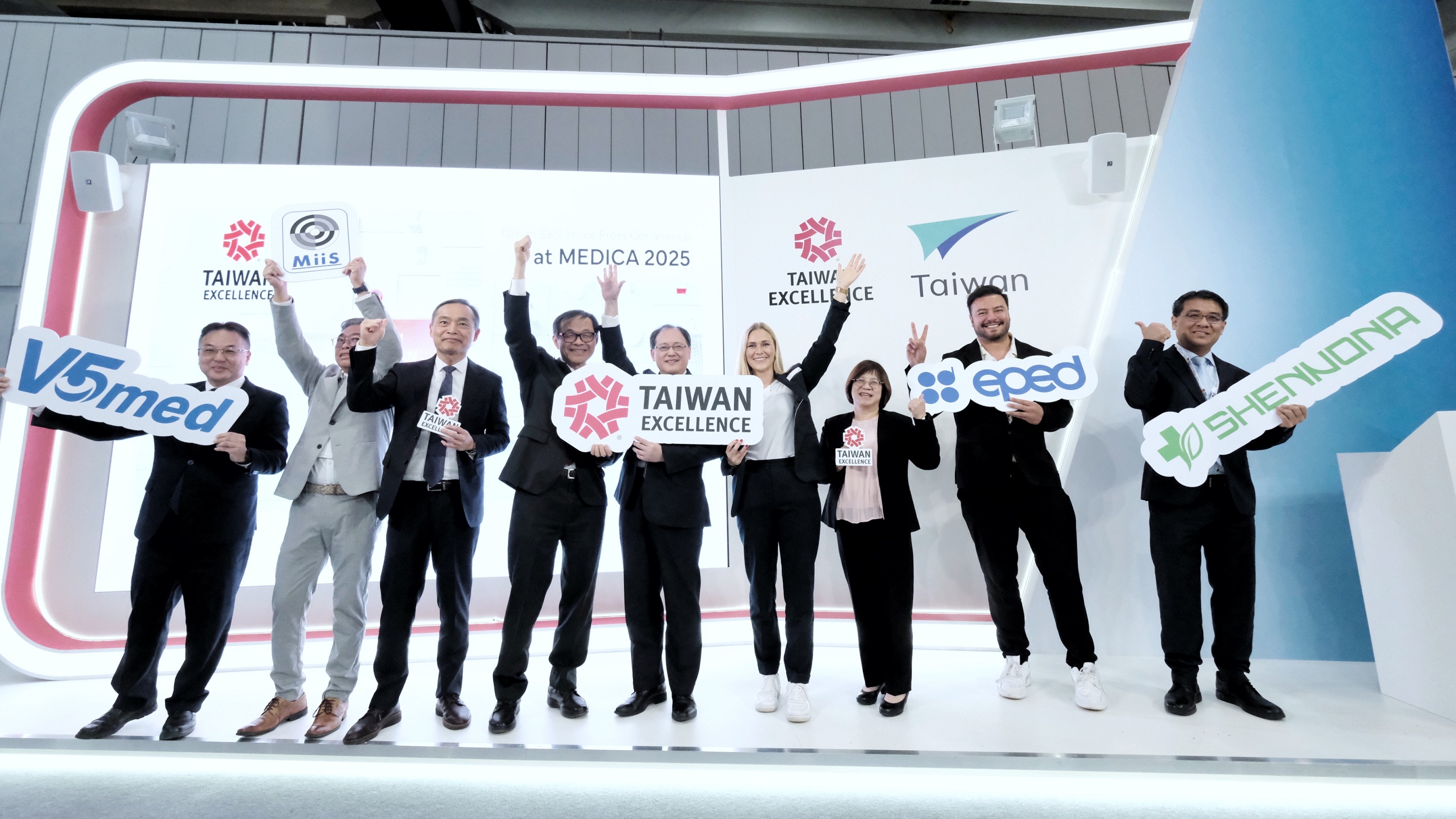 Am ersten Tag der MEDICA wurden auf der Taiwan Excellence Pressekonferenz die neuesten Innovationen vorgestellt.