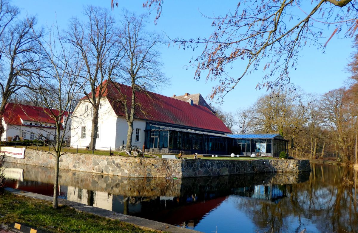 Winteridylle auf Usedom im Wasserschloss Mellenthin (© Ralph Kähne)