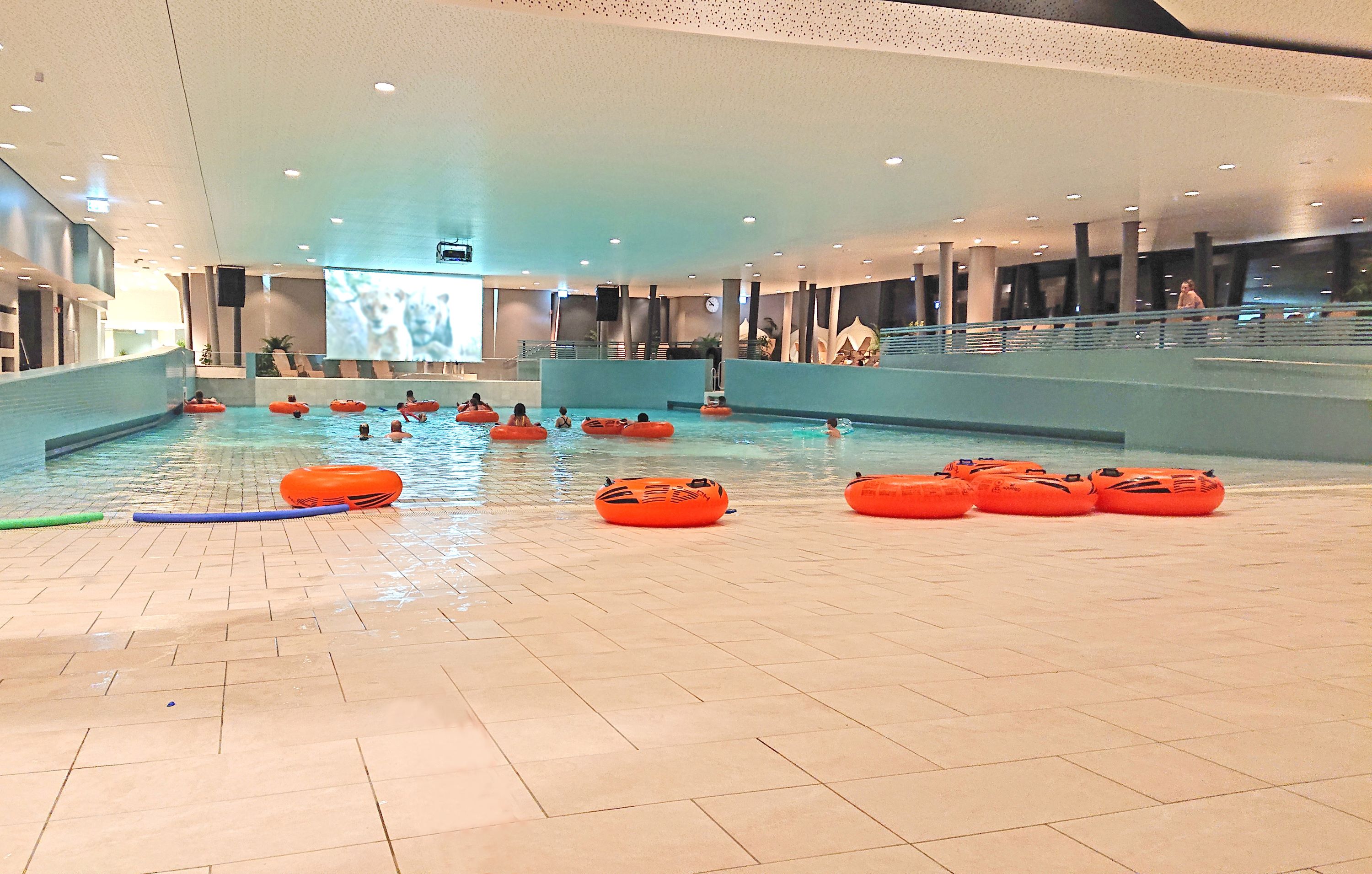 Beliebter Kinoabend im Subtropischen Badeparadies, Nutzungsdauer unbegrenzt (Bildquelle: Ferien- und Freizeitpark Weissenhäuser Strand)