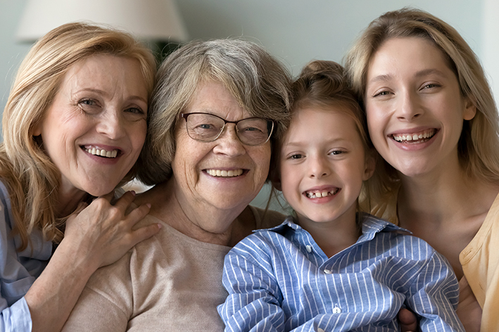 Freibeträge richten sich nach dem Grad der Verwandtschaft (Bildquelle: fizkes/stock.adobe.com)