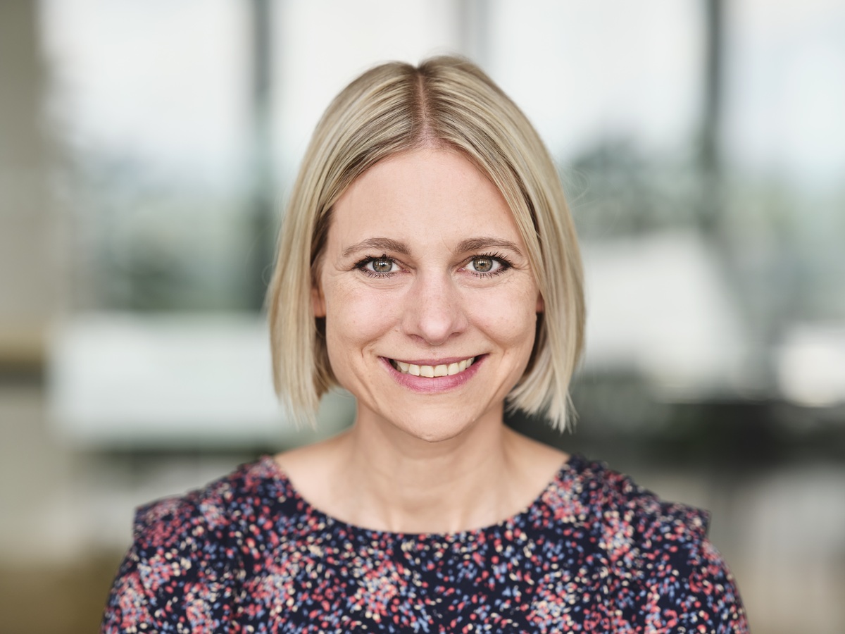 ARAG Expertin Jennifer Kallweitüber festliche Dekoration und ihre Grenzen (Die Bildrechte liegen bei dem Verfasser der Mitteilung.)