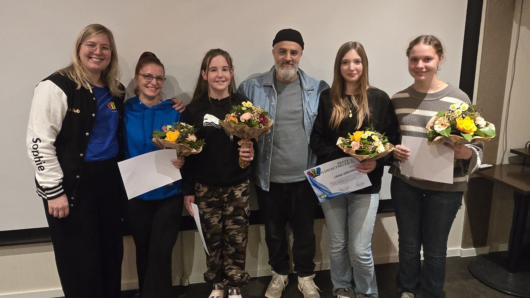 v. l. n. r.: Sophie Morbach, Jessica Wilms, Lavinia Eckert, Jana Greinert, Sophie Treptau (Die Bildrechte liegen bei dem Verfasser der Mitteilung.)