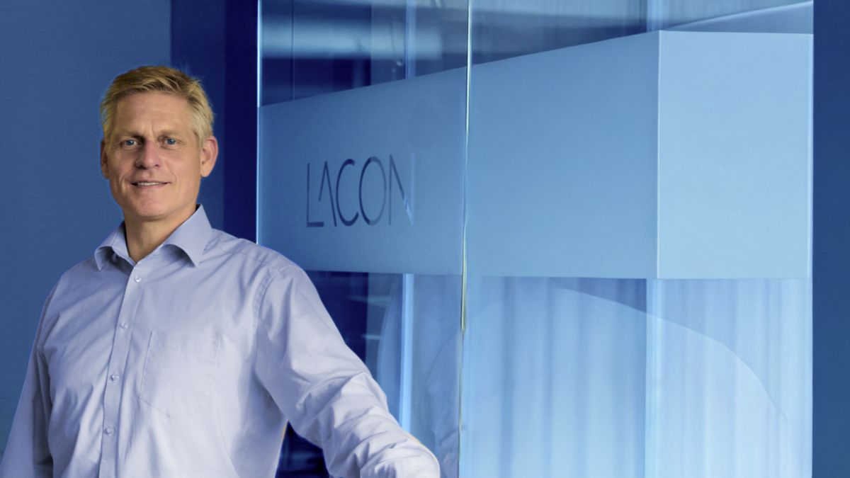 Wolfgang Vögele lädt ein: Whitepaper und Serie führen zu strategischer Klarheit. (© LACON Consulting GmbH)