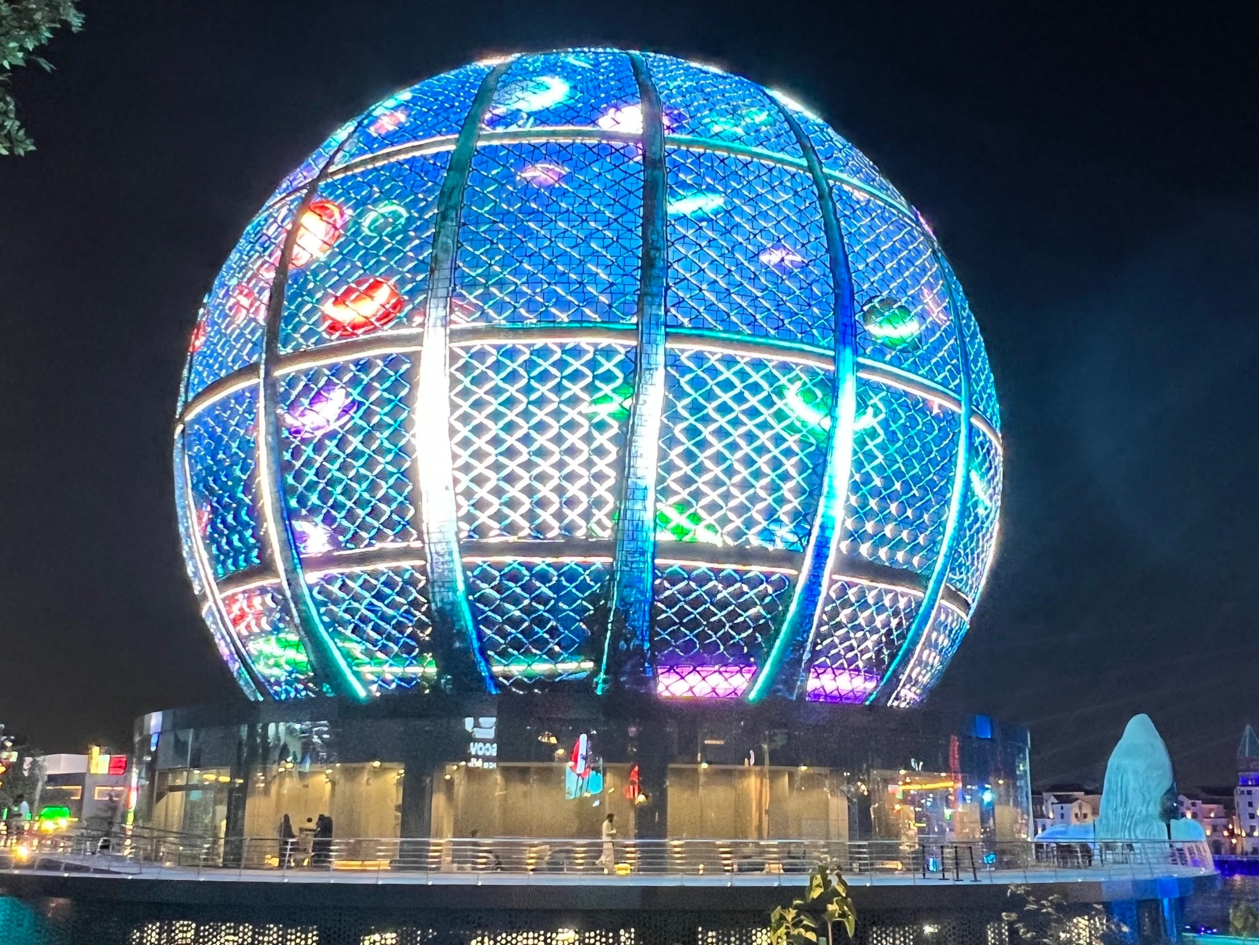 SELA’s außergewöhnliche Event-Location The Globe in Boulevard World, Riyadh (Die Bildrechte liegen bei dem Verfasser der Mitteilung.)