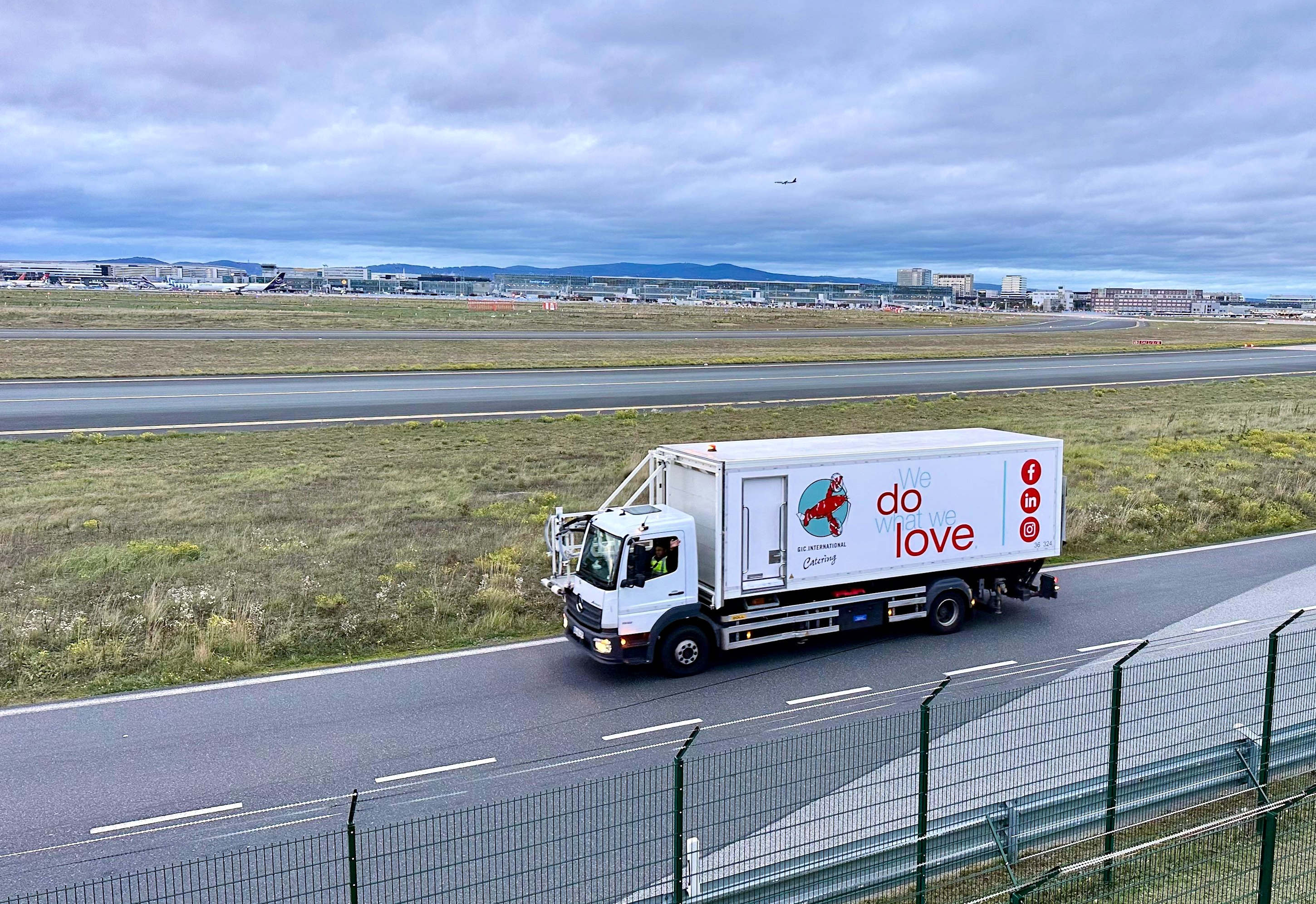 GIC International Catering beliefert am Flughafen Frankfurt jetzt auch Lufthansa Cargo. (Die Bildrechte liegen bei dem Verfasser der Mitteilung.)
