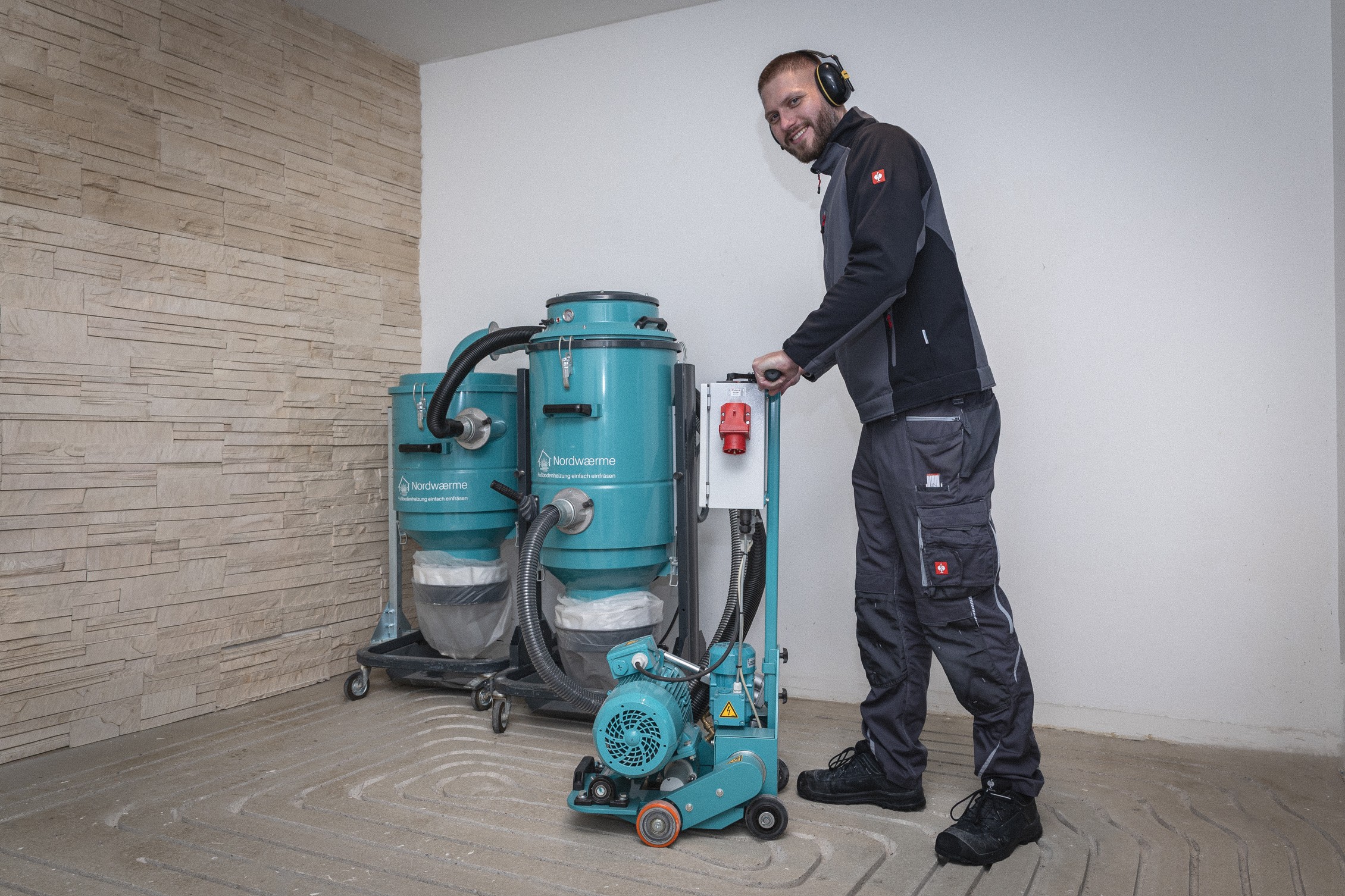 Büros im Handumdrehen in kostengünstigen, klimafreundlichen Wohnraum umwandeln - mit der innovativen Frästechnik von Nordwærme