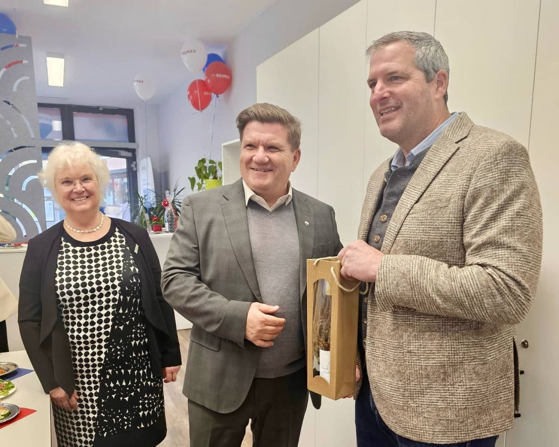 Christain Bauer, Michael Mühlmann & Waltraud Grabl (© REMAX Prime | Baldur Immobilien GmbH)