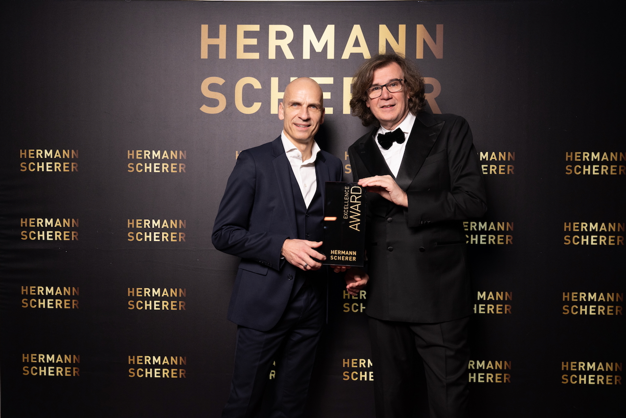 Stefan Binder gewinnt Excellence Award in Dresden (Die Bildrechte liegen bei dem Verfasser der Mitteilung.)