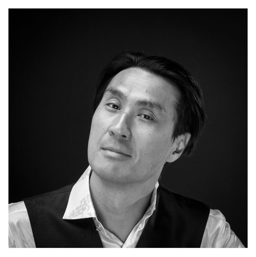 Der Dirigent und Komponist Hyung-ki Joo ist Botschafter der Sir Peter Ustinov Stiftung. (© )