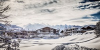 Peternhof inmitten eines Winterwunderlandes