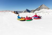 Familienspaß im Gletscherflohpark