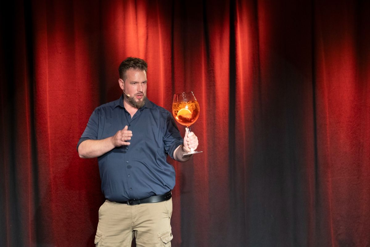 Keynote Speaker Thomas Daamen zum Thema Megabrands (© Kamila Detlaff)