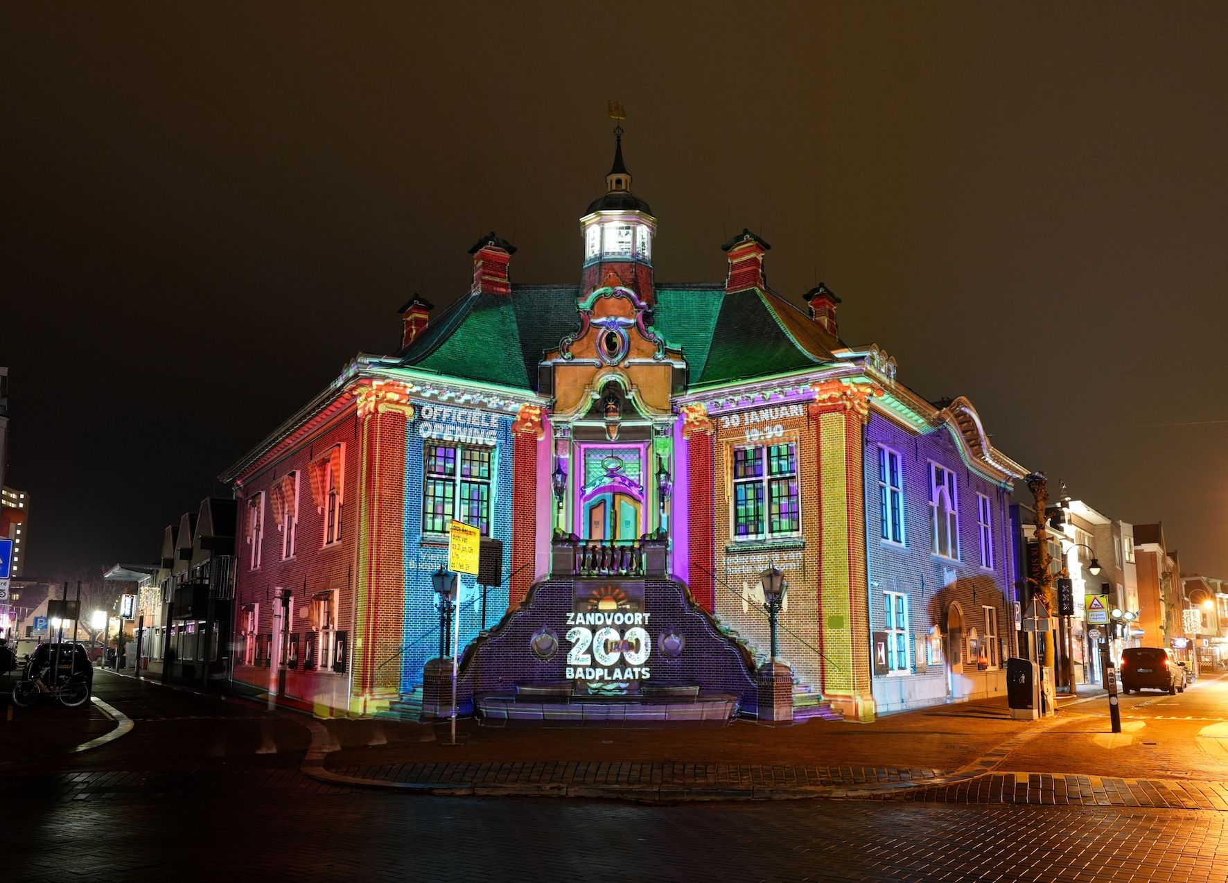 200 Jahre Badeort Lichtshow am Zandvoorter Rathaus (Bildquelle: Zandvoortfoto.nl_Edwin Keur)
