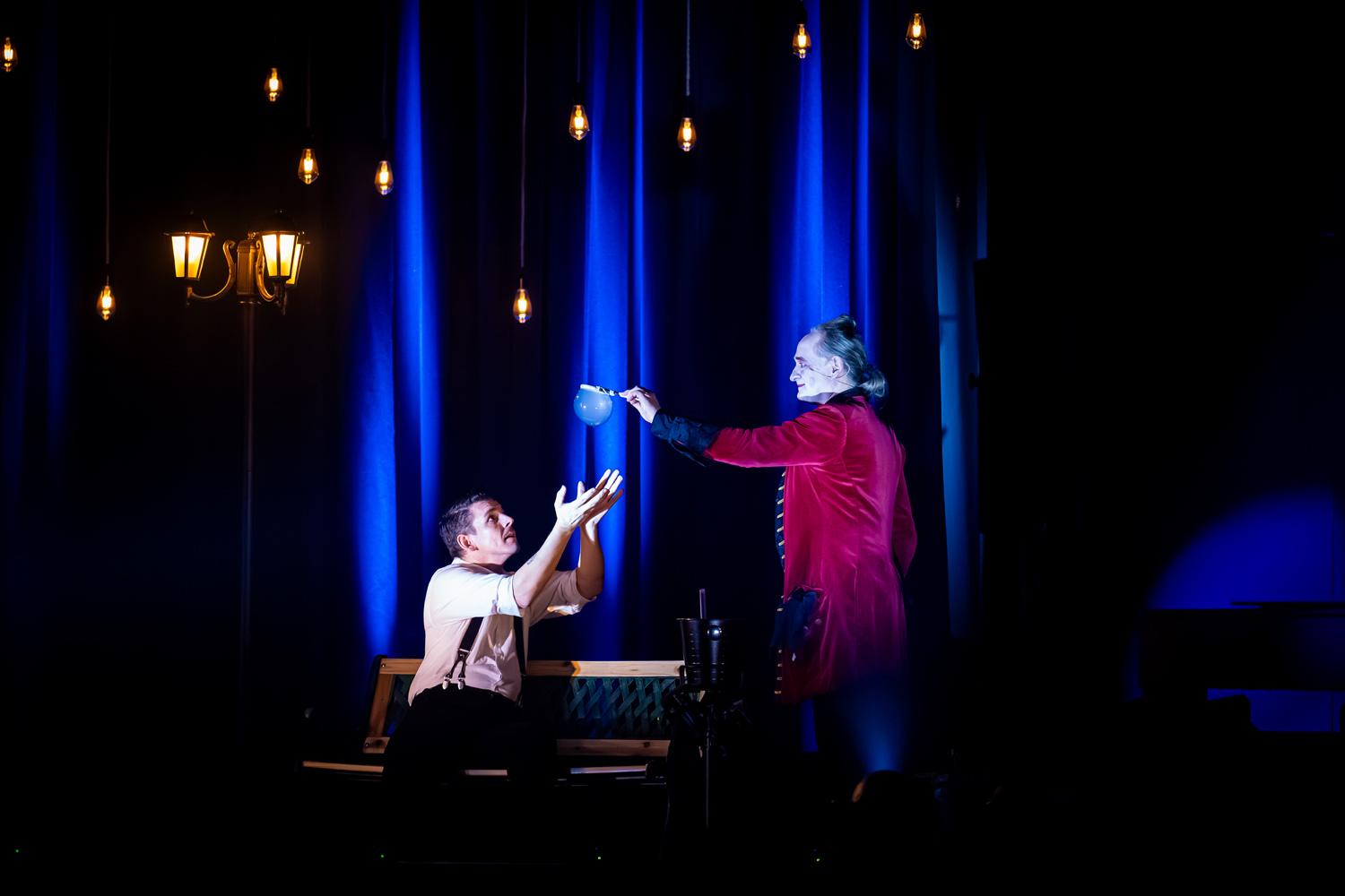 Seifenblasenkünstler Stephan Masur im Traumzeit Varieté(Die Bildrechte liegen bei dem Verfasser der Mitteilung.)