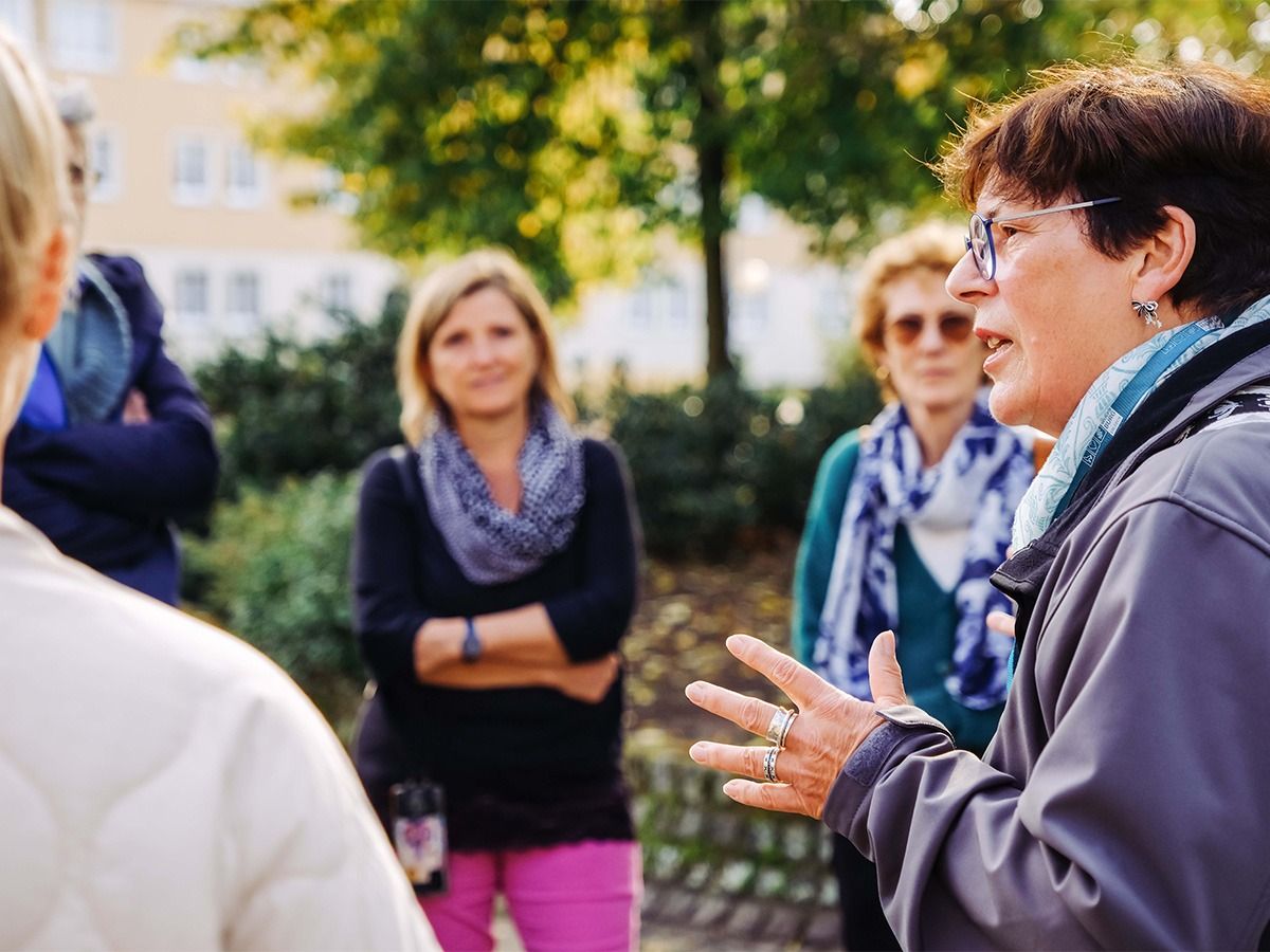 Öffentliche Stadtführung in Wolfsburg (© WMG Wolfsburg, Foto: Janina Snatzke)