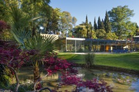 Cristallo Pool umgeben von Natur 