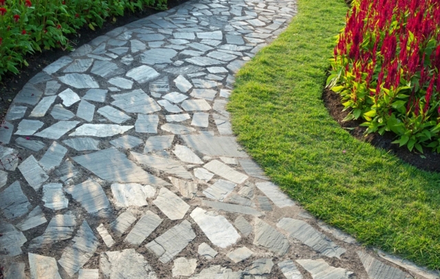 Professionelle Steinreinigung (Die Bildrechte liegen bei dem Verfasser der Mitteilung.)