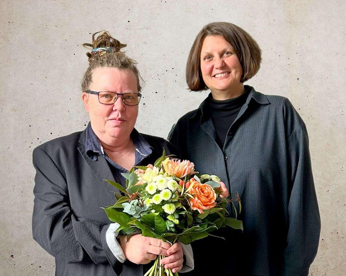 Katrin Crepon (links) und Katrin Witte, Geschäftsführerinnen der Digitale Weiterbildungsdienste GmbH (© IBB AG)