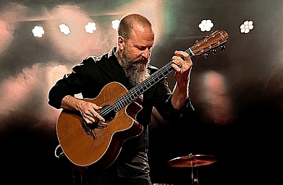 Jeff Aug – Photo by Helmut Soltau