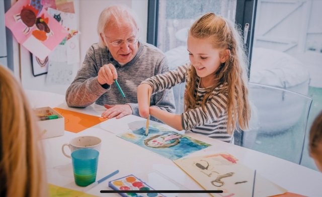 Ein mögliches Ziel bei Ergotherapeut;innen: gemeinsame Projekte für Jung und Alt die alle bereichern