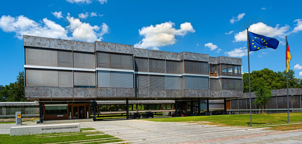 Grundsteuer landet beim Bundesverfassungsgericht (© karlo54, Adobe-Stock)